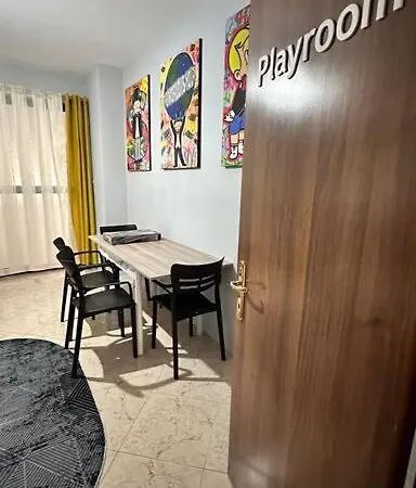 Super House Blloku - 3 * Tirana