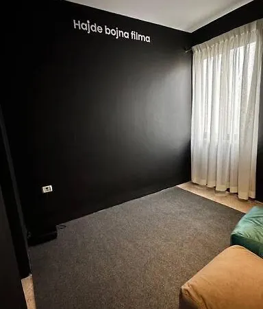 Super House Blloku - 3 Lägenhet