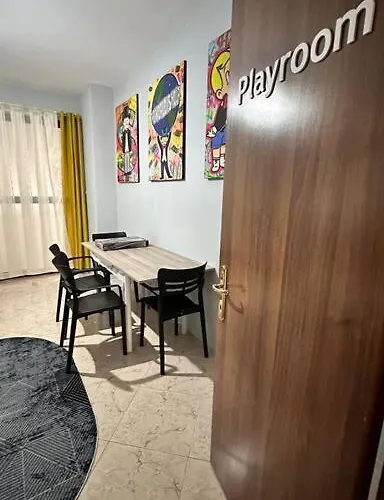 Super House Blloku - 3 * Tirana