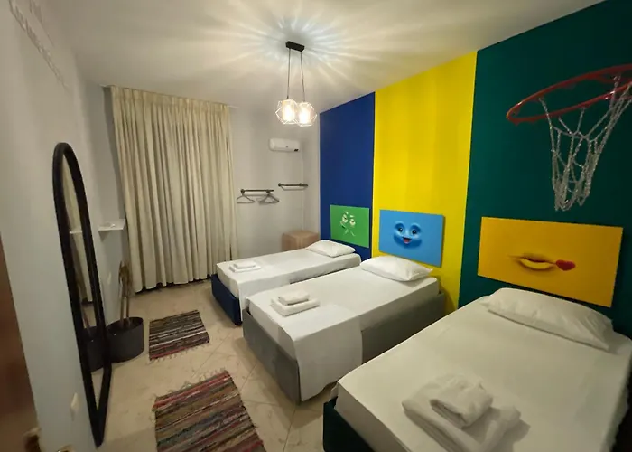 Super House Blloku - 3 *